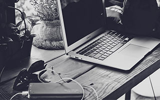 开云全站-逆境中的明星：战胜伤病再创新高，在逆境中获得成功的名人