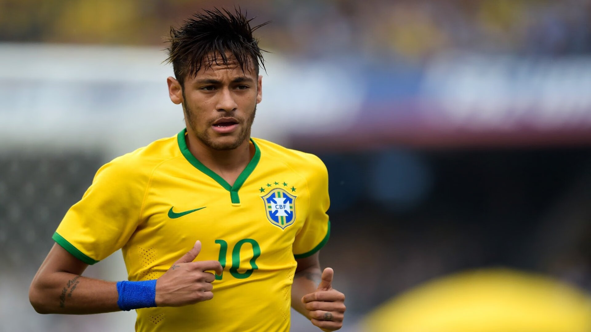 “关键时刻，定胜负的那一棒是否会写入史册？”，定胜负的意思